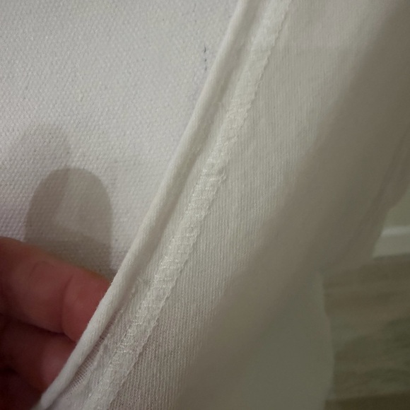 Free People We The Free White V-Neck Tank Top T-Shirt - Picture 2 of 5